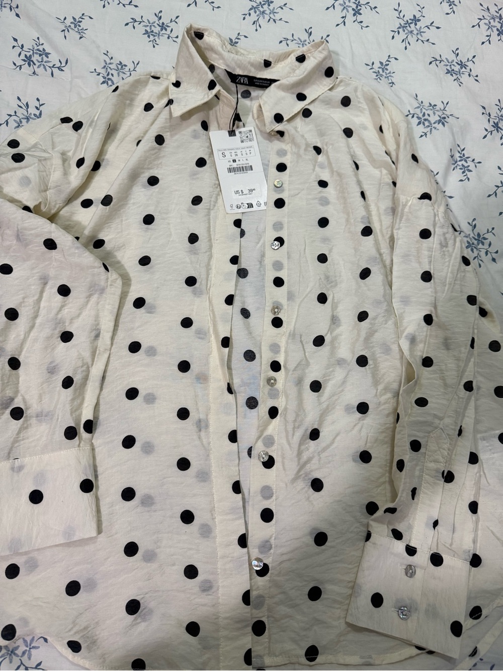 Zara Cream Button-Down Shirt with Black Polka Dots